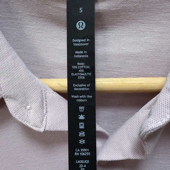 Men's Lululemon Commission Button Down Shirt. - Picture 4 of 4